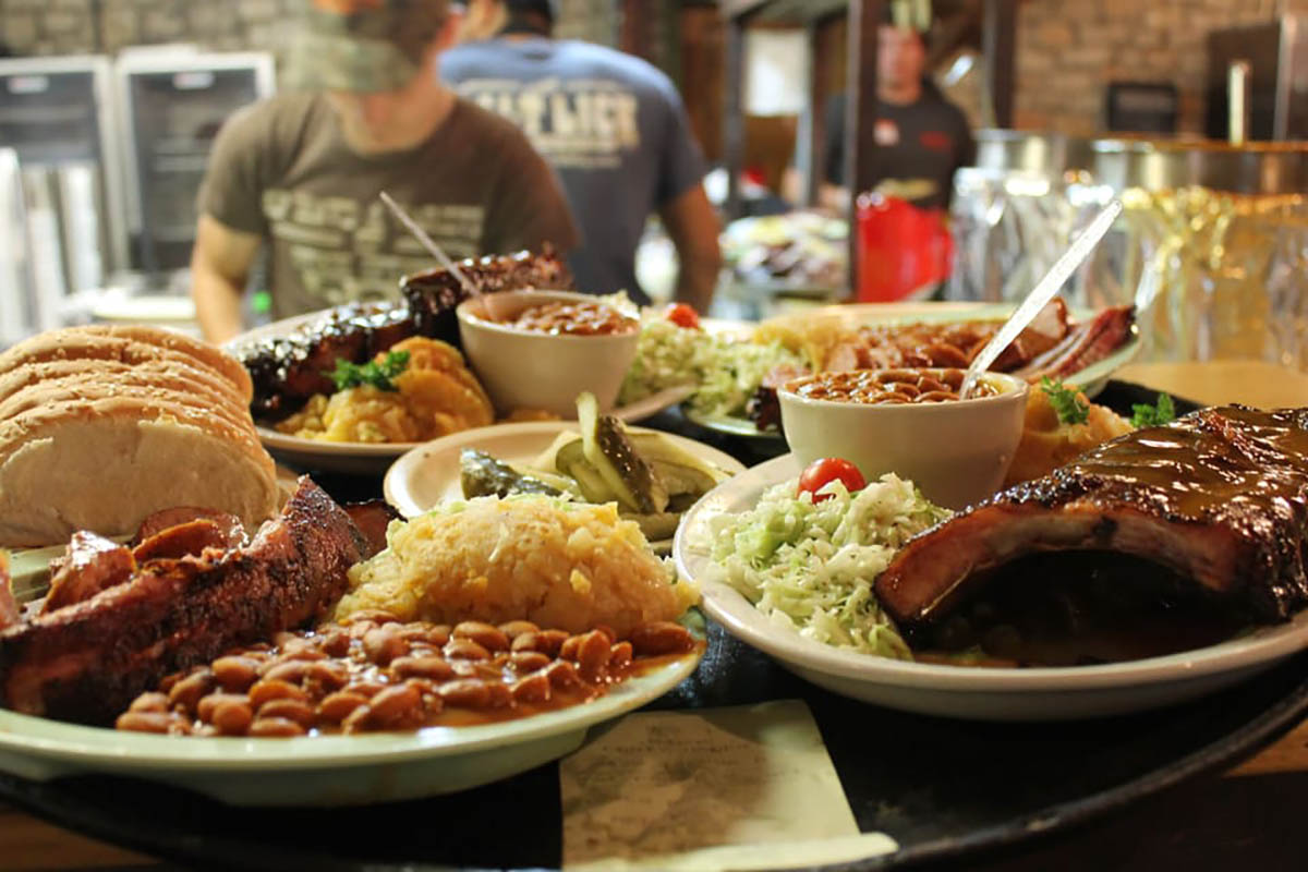 Famous Texas BBQ & Food Tour in Austin