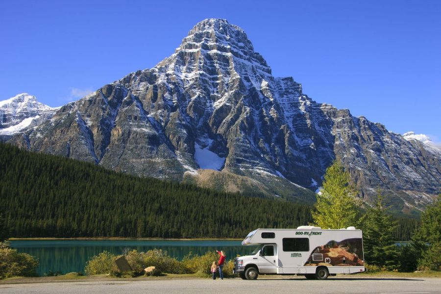 Cruise Canada Motorhome