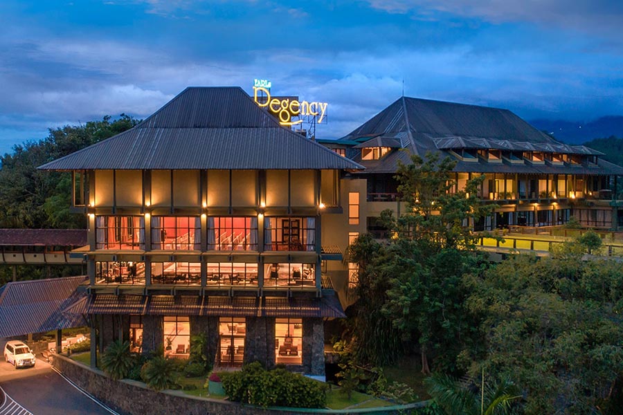 Earl's Regent Hotel, Kandy