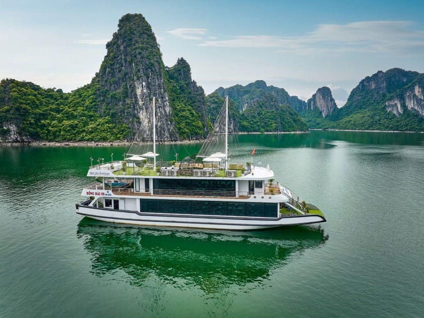 Ha Long Bay
