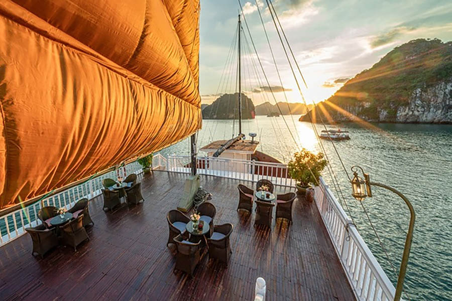 Oriental Junk Ha Long Bay Overnight Cruise