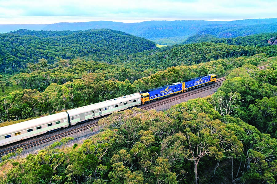 The Indian Pacific - Blue Mountains