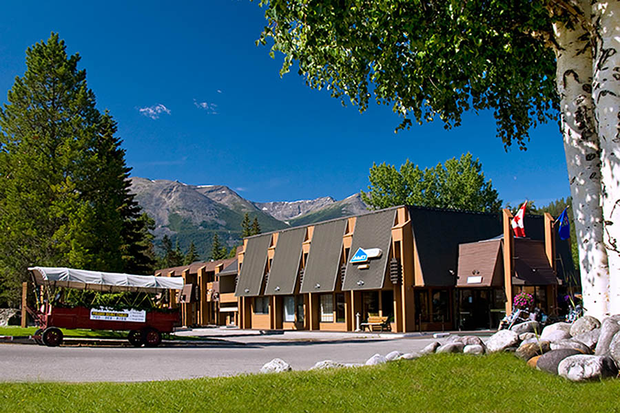 Marmot Lodge