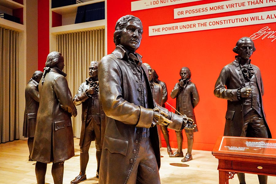 History, Highlights & Revolution Walking Tour