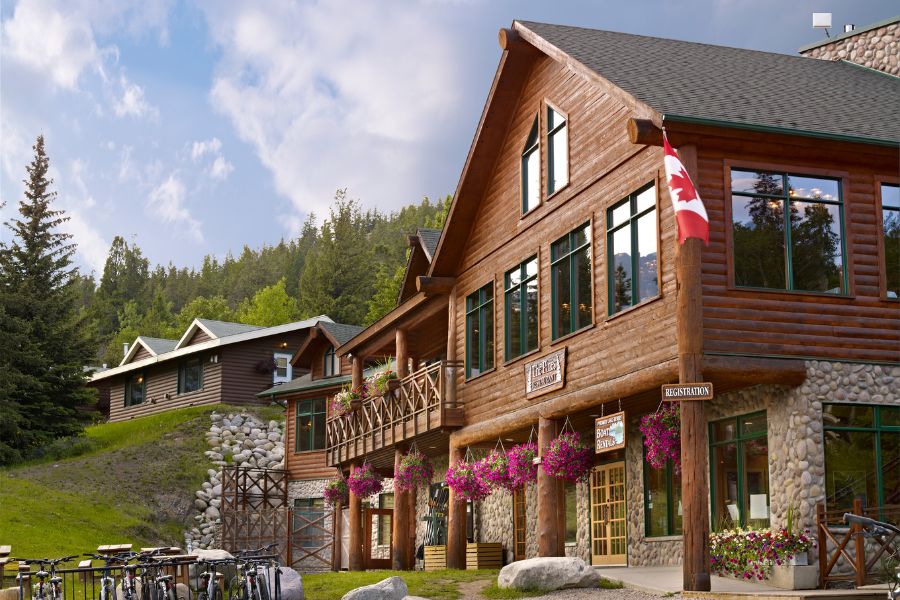 Pyramid Lake Lodge, Jasper