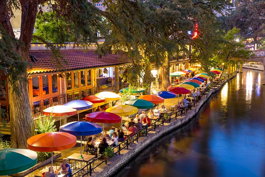 San Antonio Riverwalk Tour with Cruise