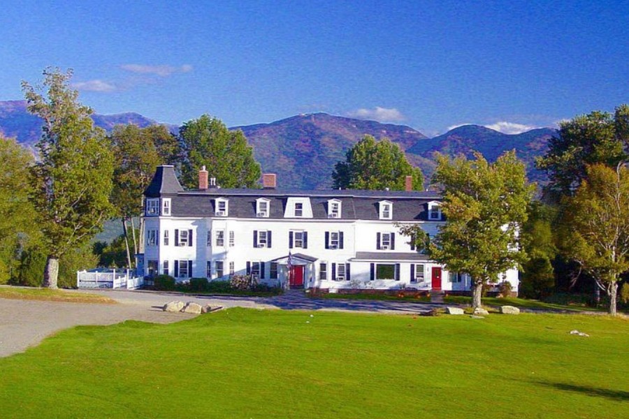 Sunset Hill House Hotel