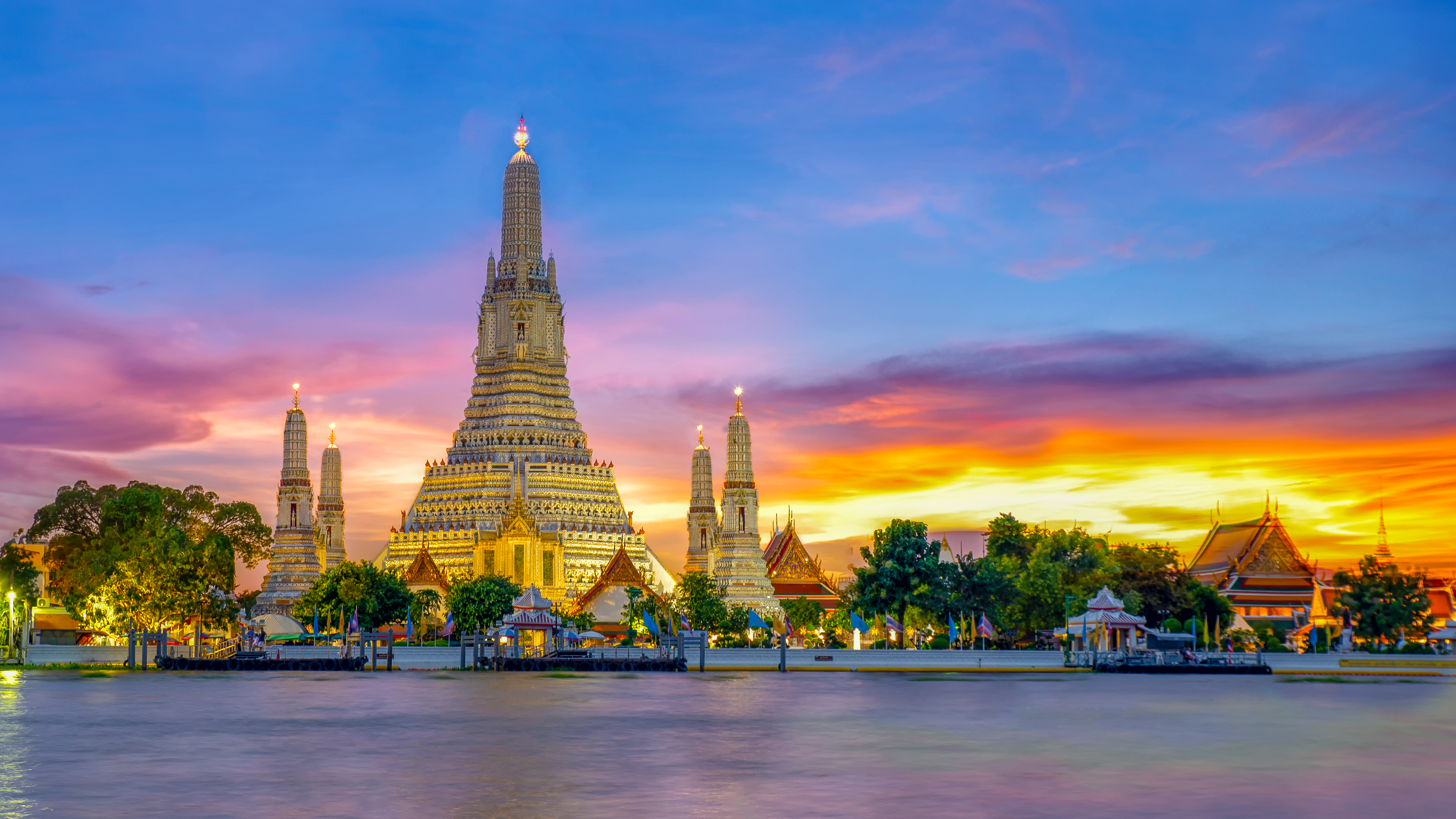 Sunset at Wat Arun, Bangkok
