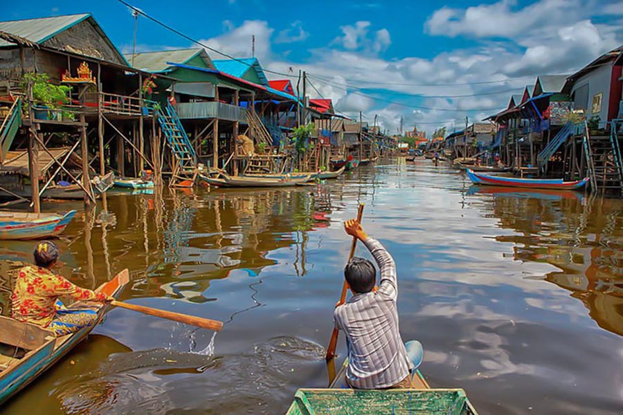 Sunset Tour of Tonlé Sap Floating Village
